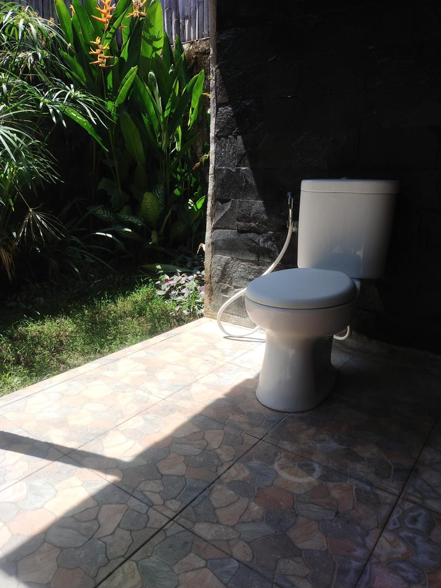 Comeback Guesthouse Canggu Eksteriør billede